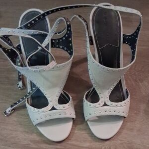 Kendall & Kylie White Heels with Strappy Design